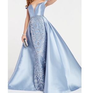 Alyce Special occasion gown